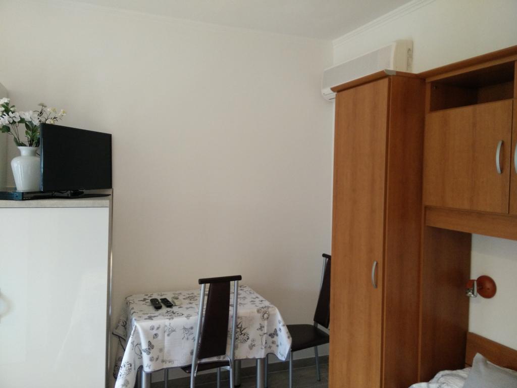 אומאג Appartamento Alida מראה חיצוני תמונה
